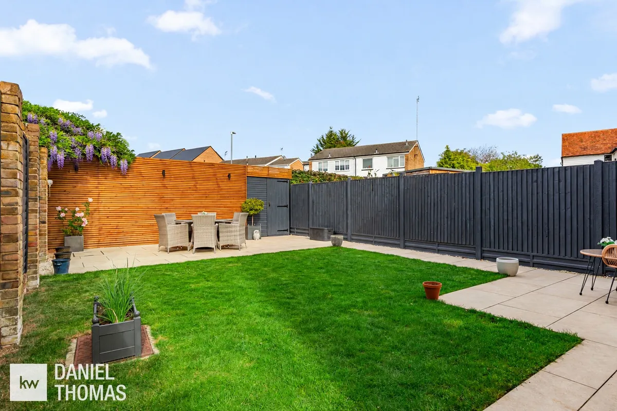 Middle Street, Nazeing, EN9, photo 22