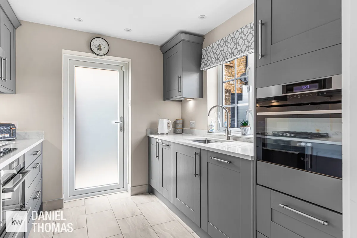 Middle Street, Nazeing, EN9, photo 5