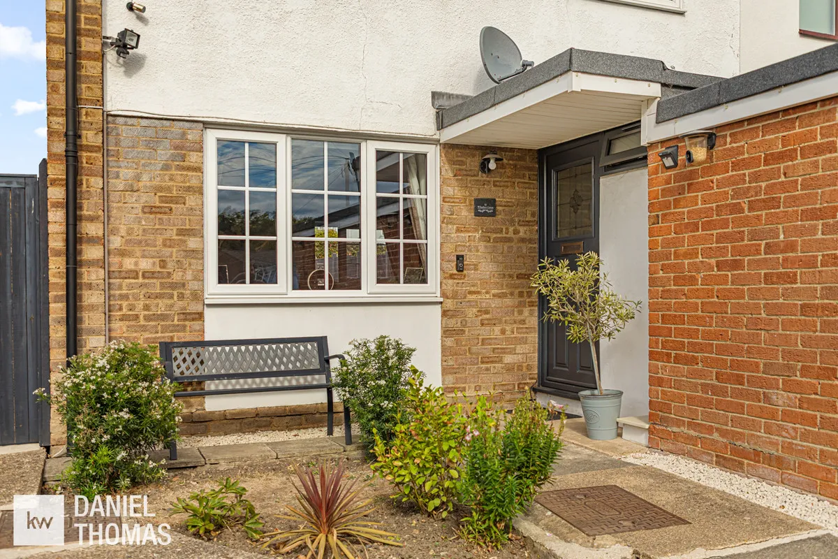 Middle Street, Nazeing, EN9, photo 36