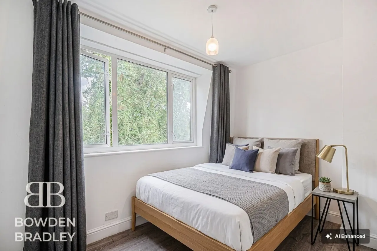 Chandlers Way, Western Court, RM1, photo 11