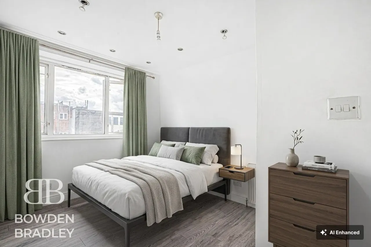 Chandlers Way, Western Court, RM1, photo 8