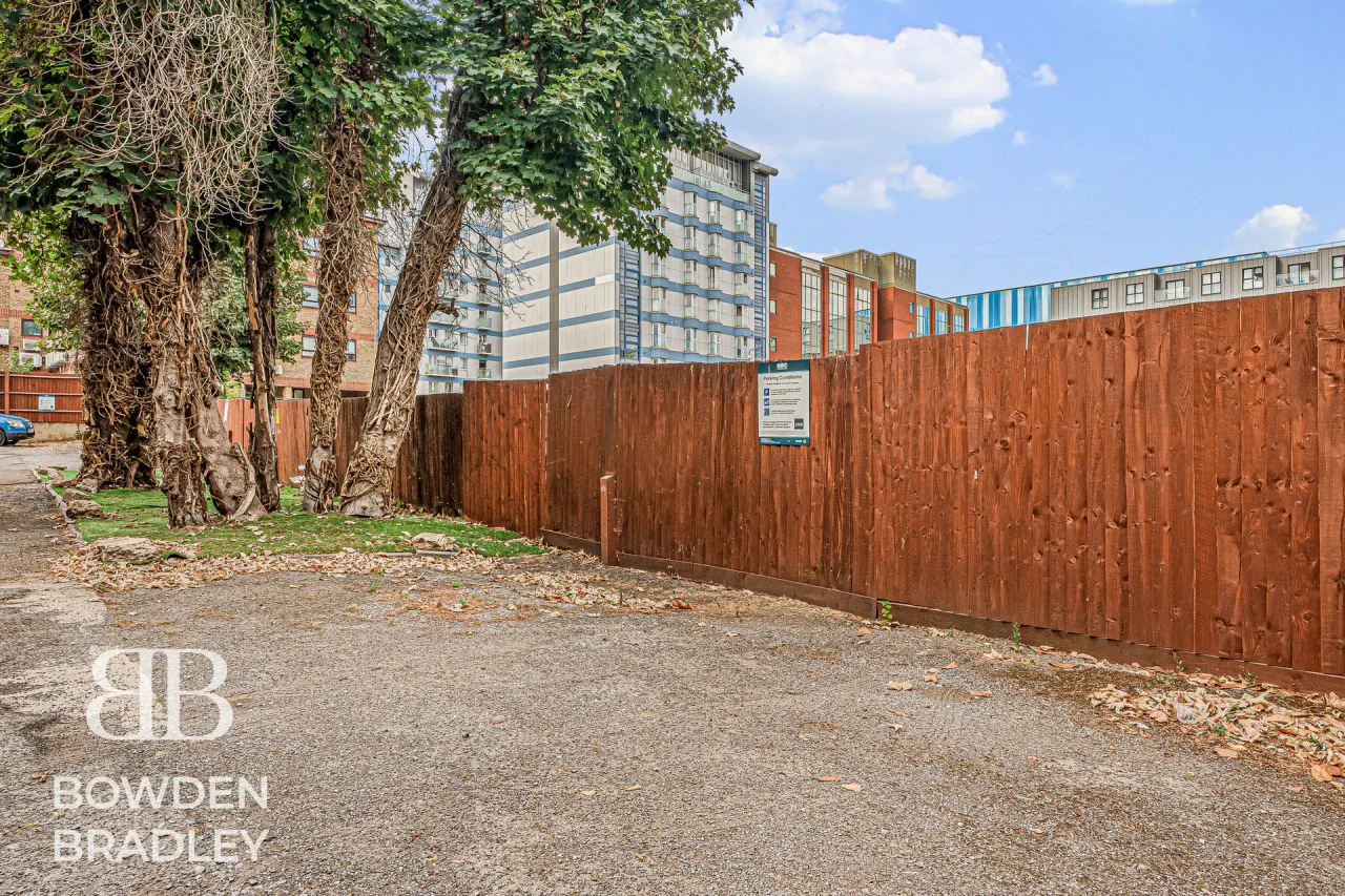 Chandlers Way, Western Court, RM1, photo 30