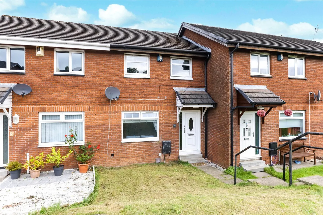 2 bed property for sale — Colintraive Crescent, Glasgow, G33