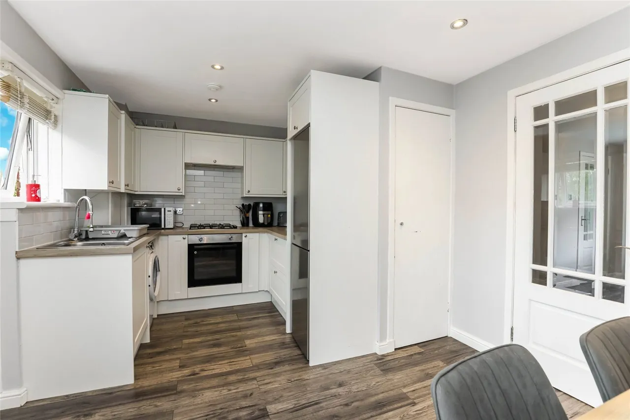 Colintraive Crescent, Glasgow, G33, photo 7