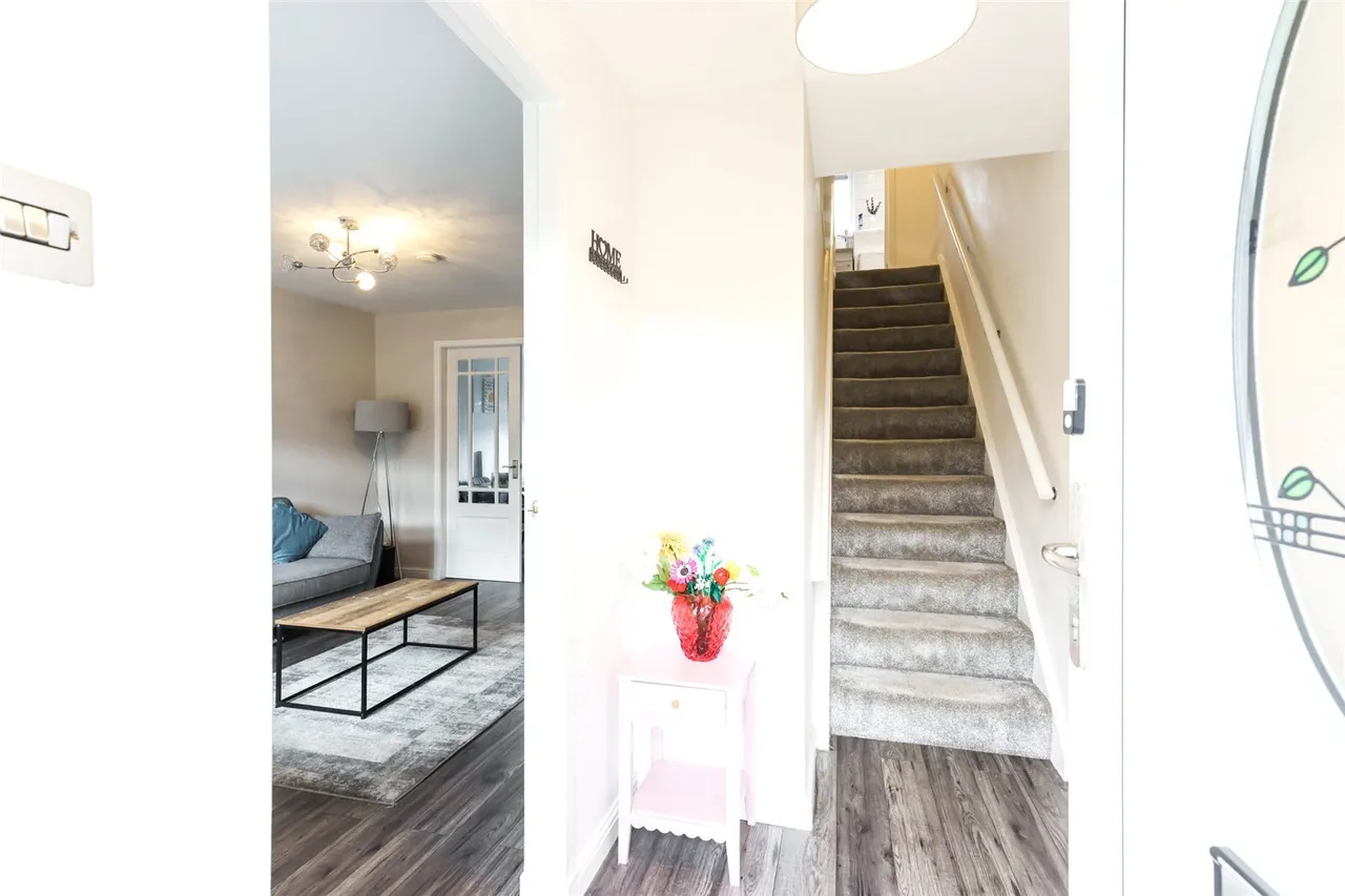 Colintraive Crescent, Glasgow, G33, photo 6