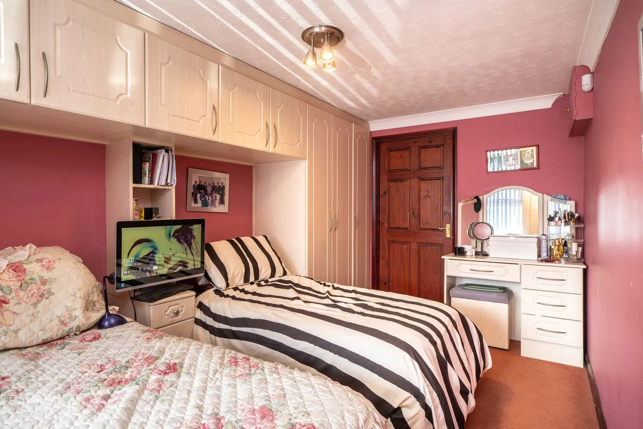Pinner Road, Northwood, Greater London, HA6 1QS, photo 6