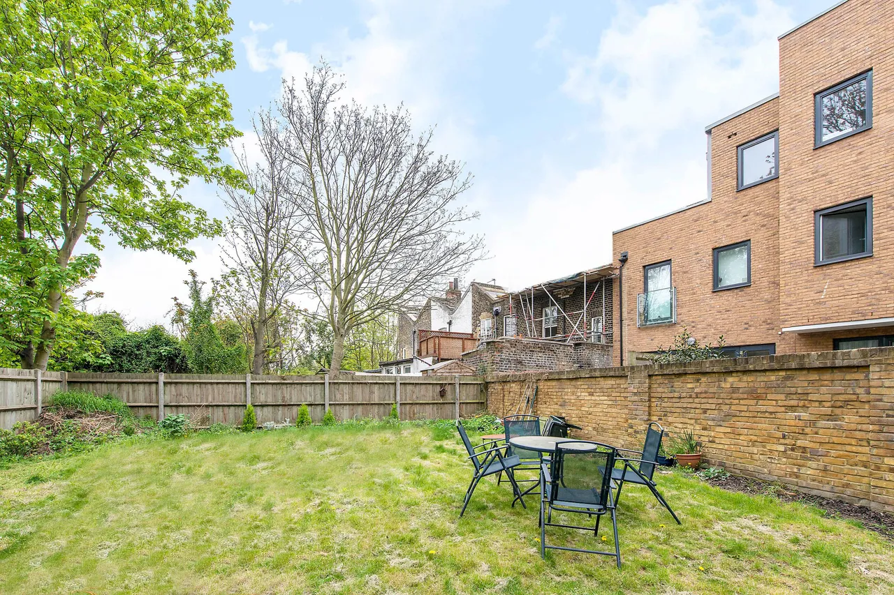London, SW11, photo 8