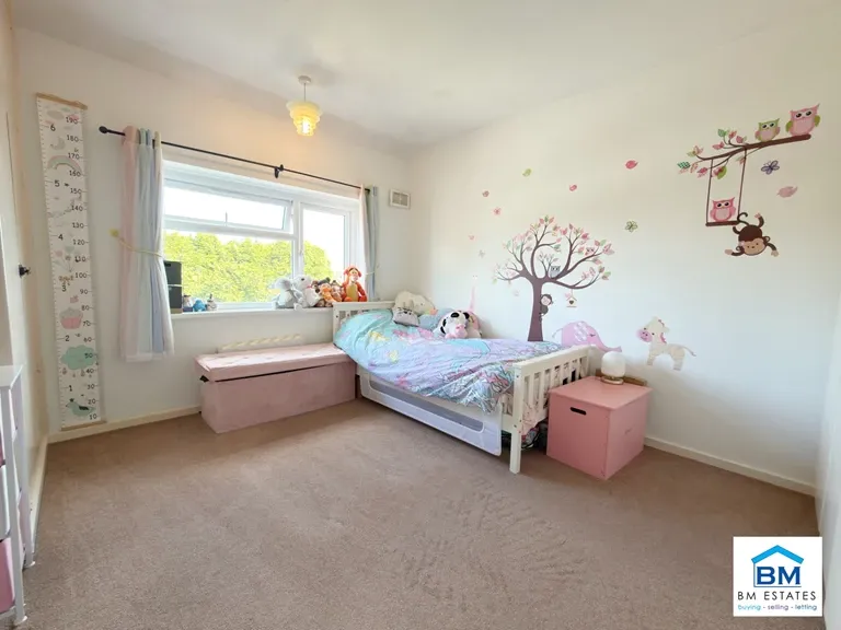 Ryegate Crescent, Birstall, LE4 3HN, photo 6