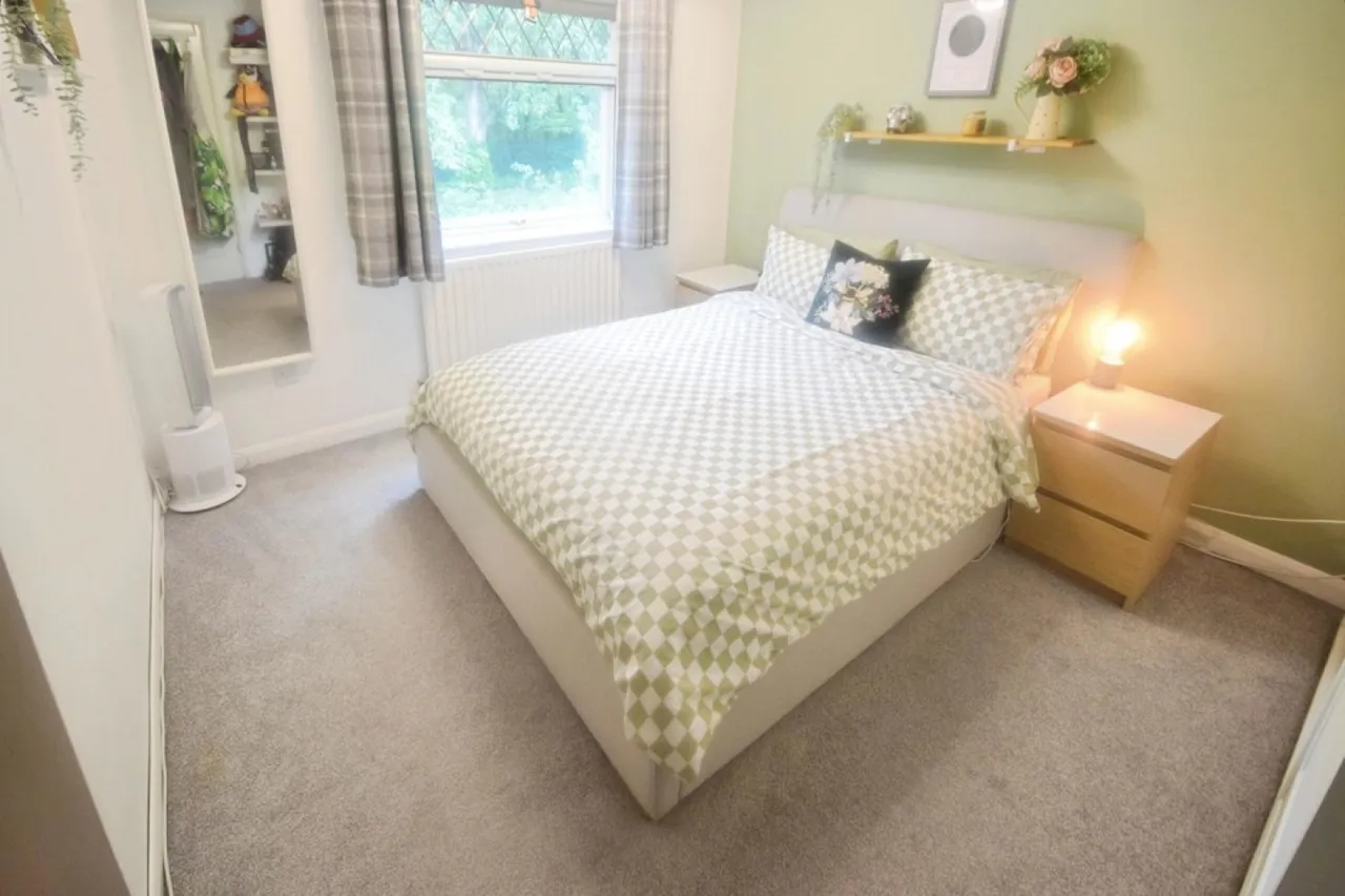 Lenton Croft, Yardley, photo 7