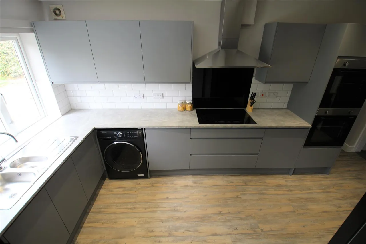 Becketts Park Crescent, Headingley, LS6, photo 33