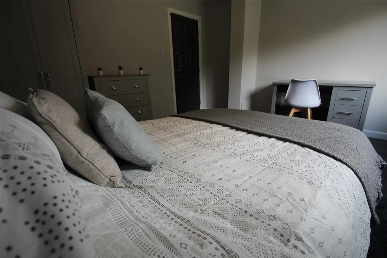 Becketts Park Crescent, Headingley, LS6, photo 8