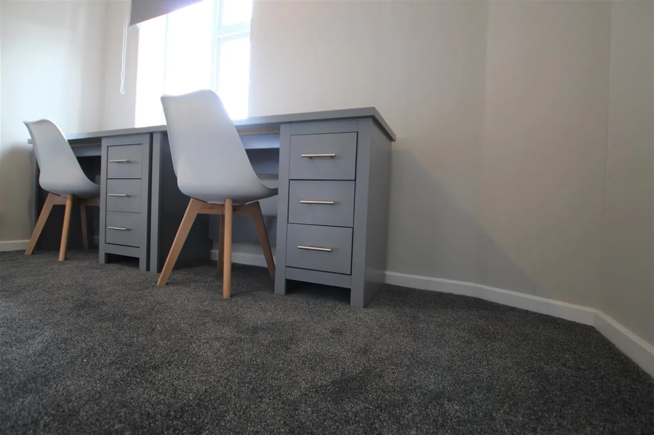 Becketts Park Crescent, Headingley, LS6, photo 34