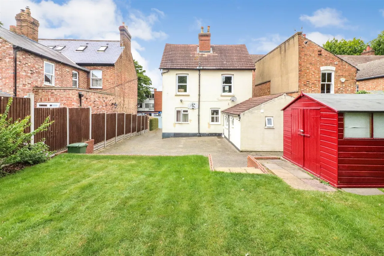 6 bed house for sale — Alma Road, St. Albans, Herts, AL1