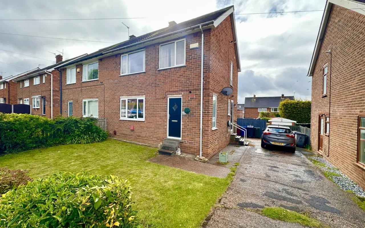 3 bed house for sale — Steadfield Road, Hoyland