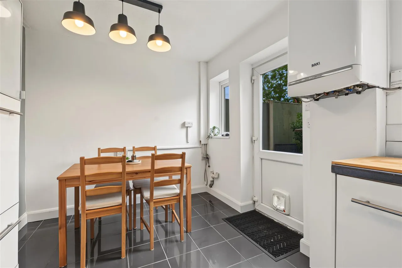 Longmead Drive, Nottingham, NG5, photo 9