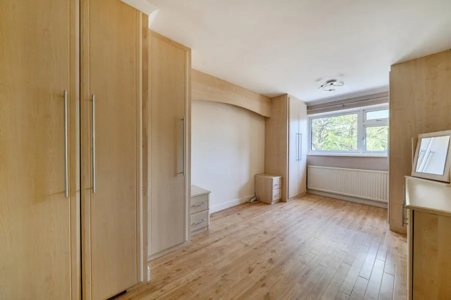Minstead Drive, Yateley, GU46, photo 10