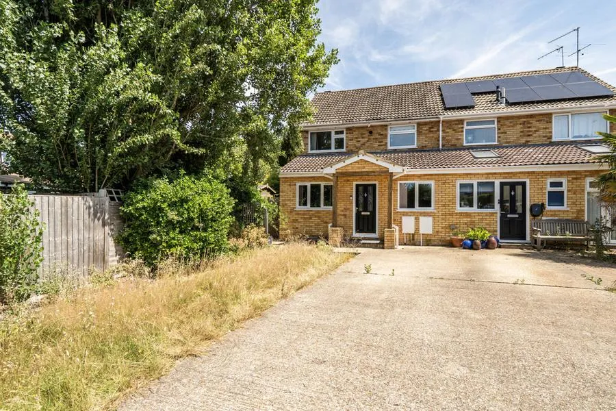 Minstead Drive, Yateley, GU46, photo 21