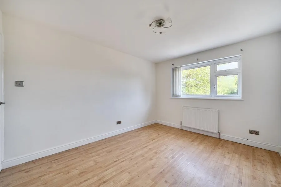 Minstead Drive, Yateley, GU46, photo 14