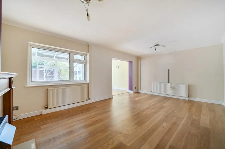 Minstead Drive, Yateley, GU46, photo 7