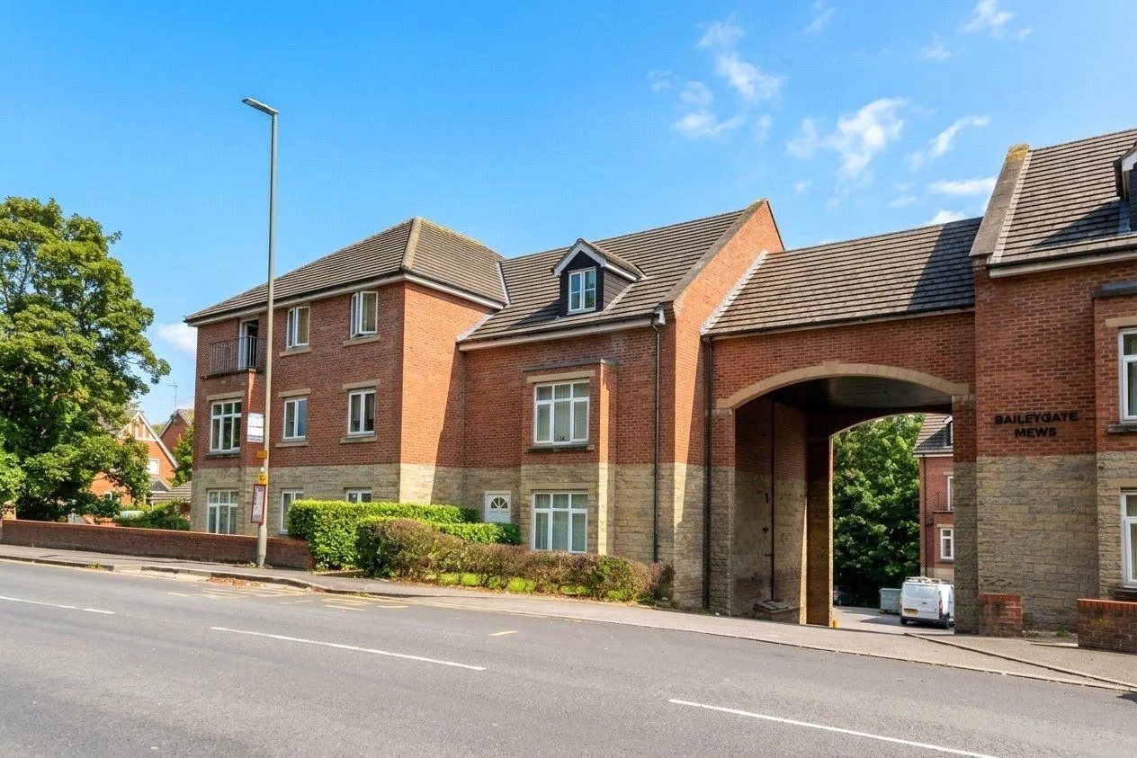 2 bed flat to rent, Baileygate Mews, Pontefract, WF8