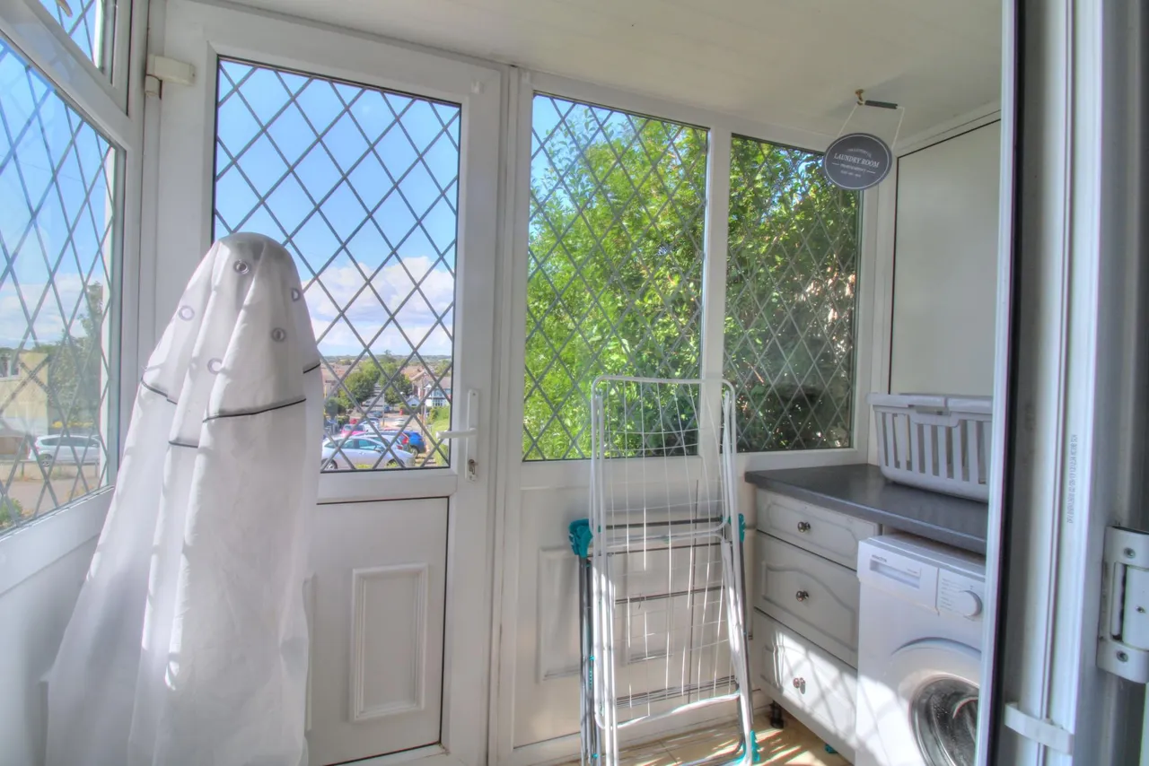 Stratford Gardens, Stanford-le-hope, SS17, photo 8