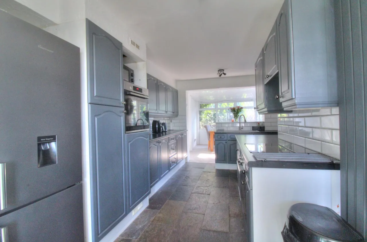 Stratford Gardens, Stanford-le-hope, SS17, photo 5