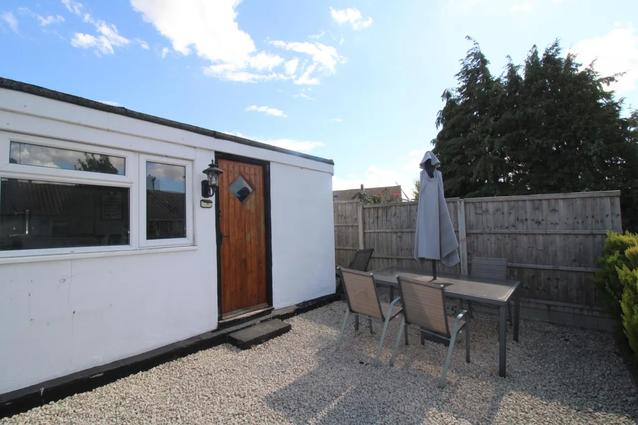 Stratford Gardens, Stanford-le-hope, SS17, photo 20