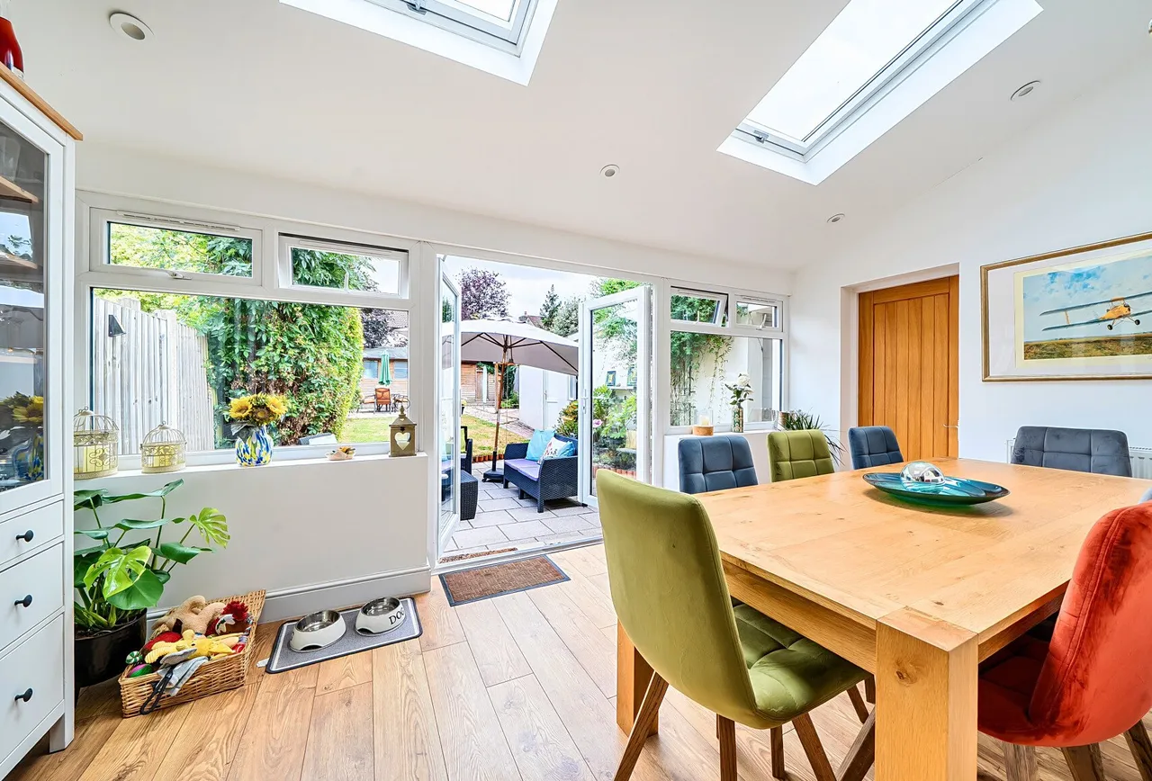 Bradley Avenue, Gloucestershire, Winterbourne, BS36 1HX, photo 3