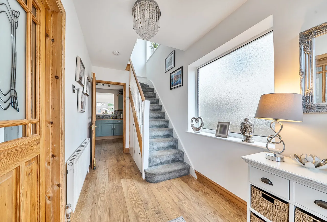 Bradley Avenue, Gloucestershire, Winterbourne, BS36 1HX, photo 5