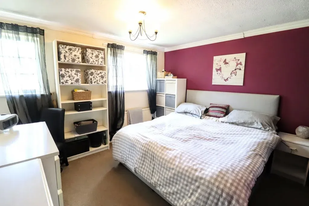 Westminster Drive, Bletchley, Milton Keynes, Buckinghamshire, MK3 6LG, photo 9