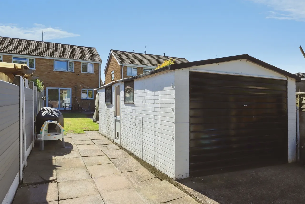 Kemsey Drive, Bilston, WV14, photo 18