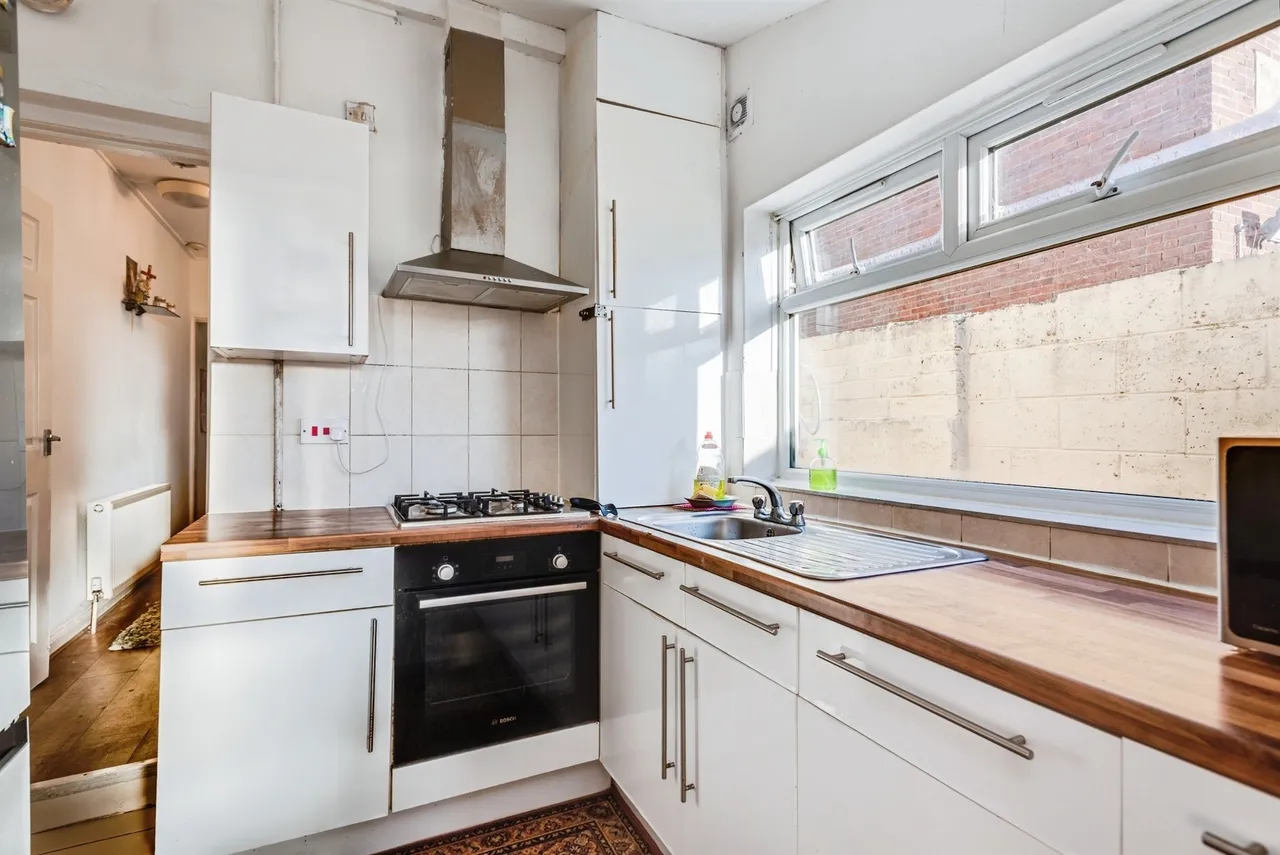 Station Road, Swindon, SN1, photo 2