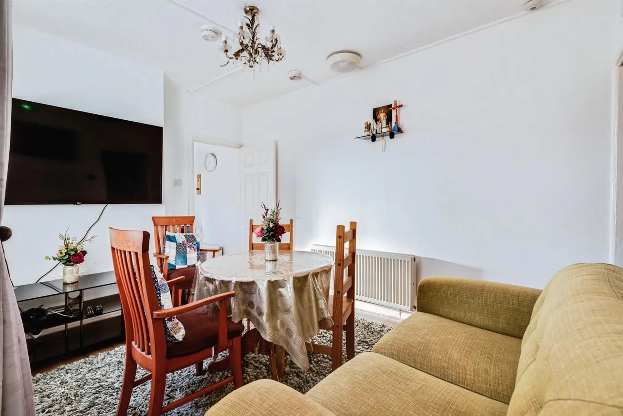 Station Road, Swindon, SN1, photo 6