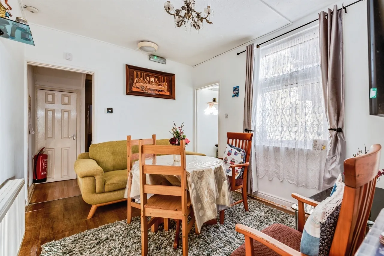 Station Road, Swindon, SN1, photo 4