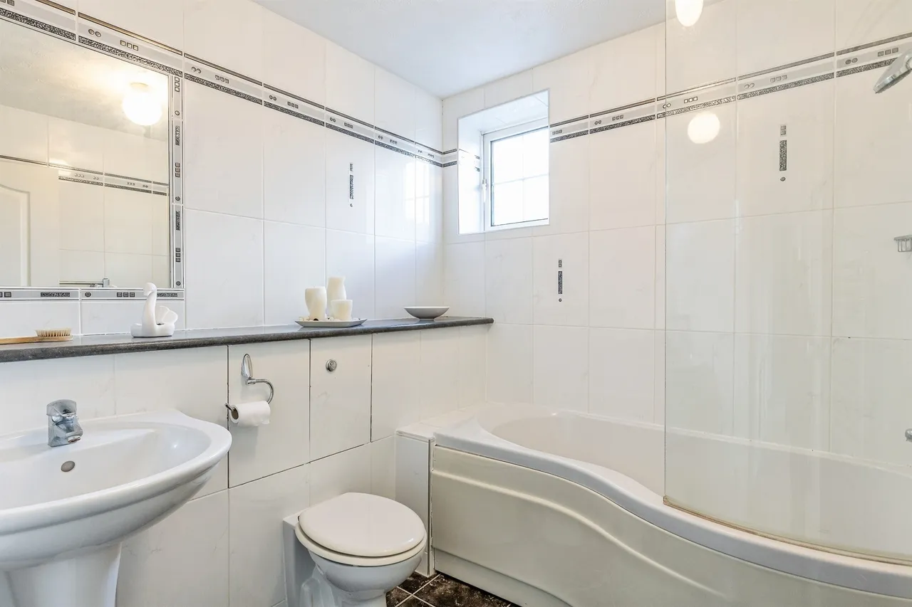 Tyler Close, Hanham, BS15, photo 14