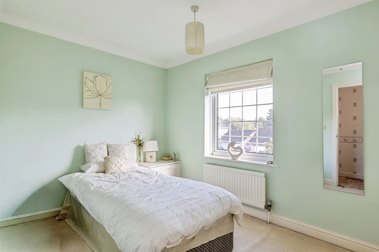 Tyler Close, Hanham, BS15, photo 13