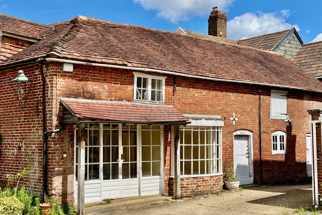 Christchurch Road, BH24, photo 18