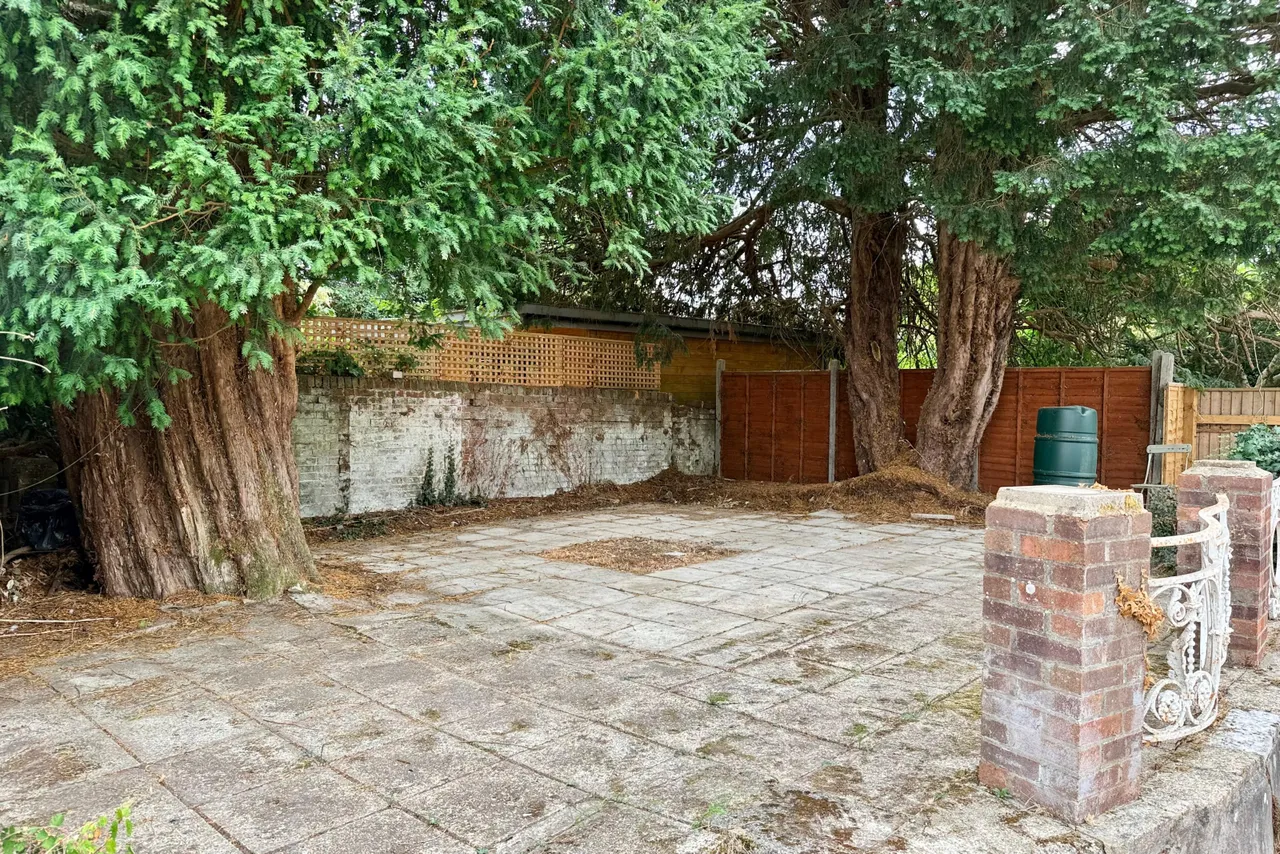 Christchurch Road, BH24, photo 20