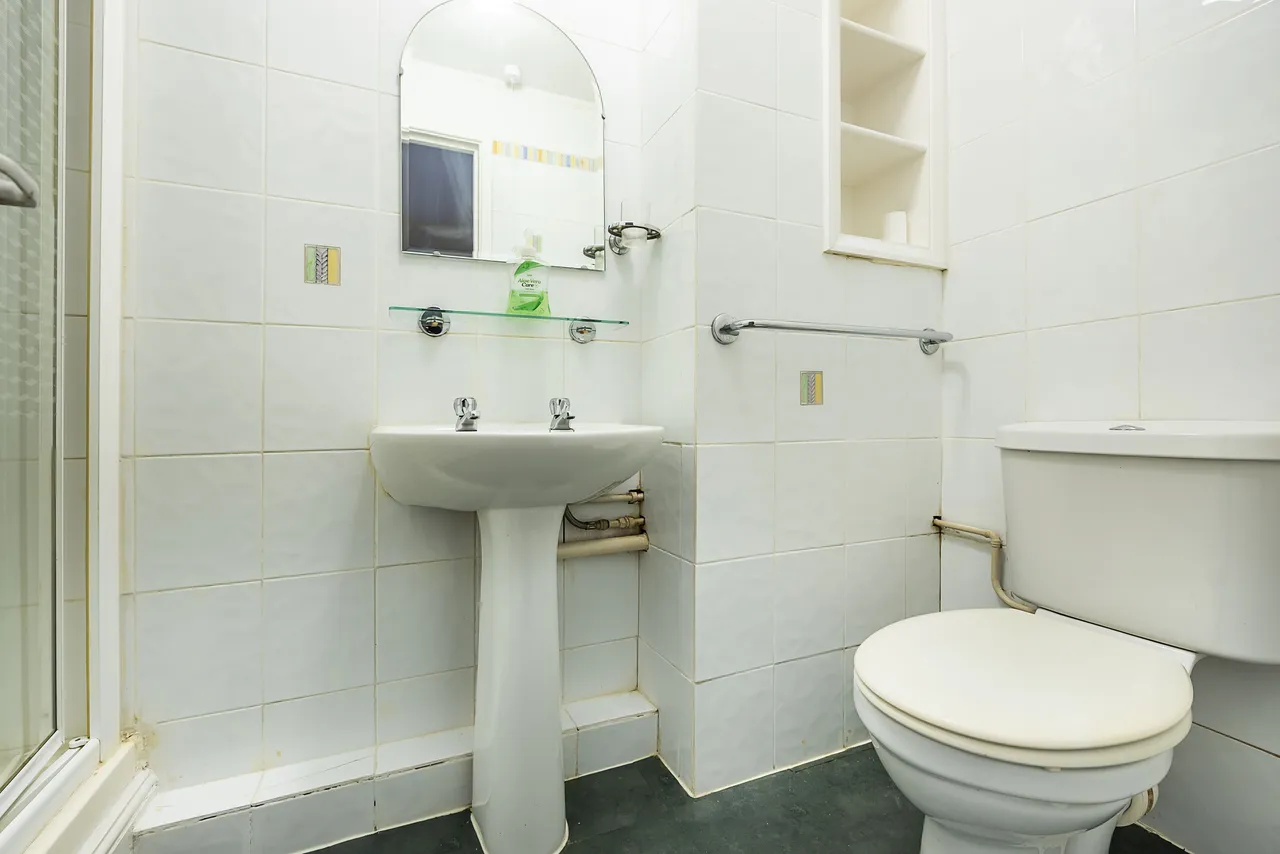 Vale Road South, Surbiton, KT6, photo 7