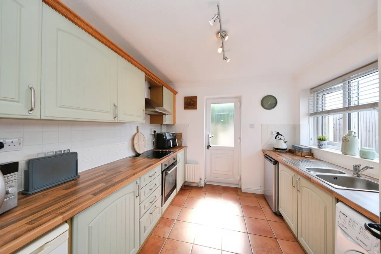 Ramsker Drive, Armthorpe, Doncaster, South Yorkshire, DN3, photo 2
