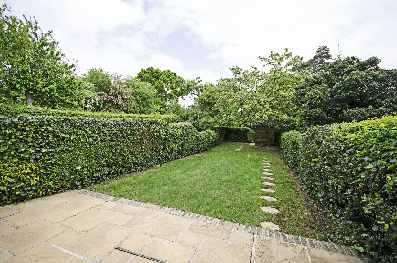 London, NW11, photo 10