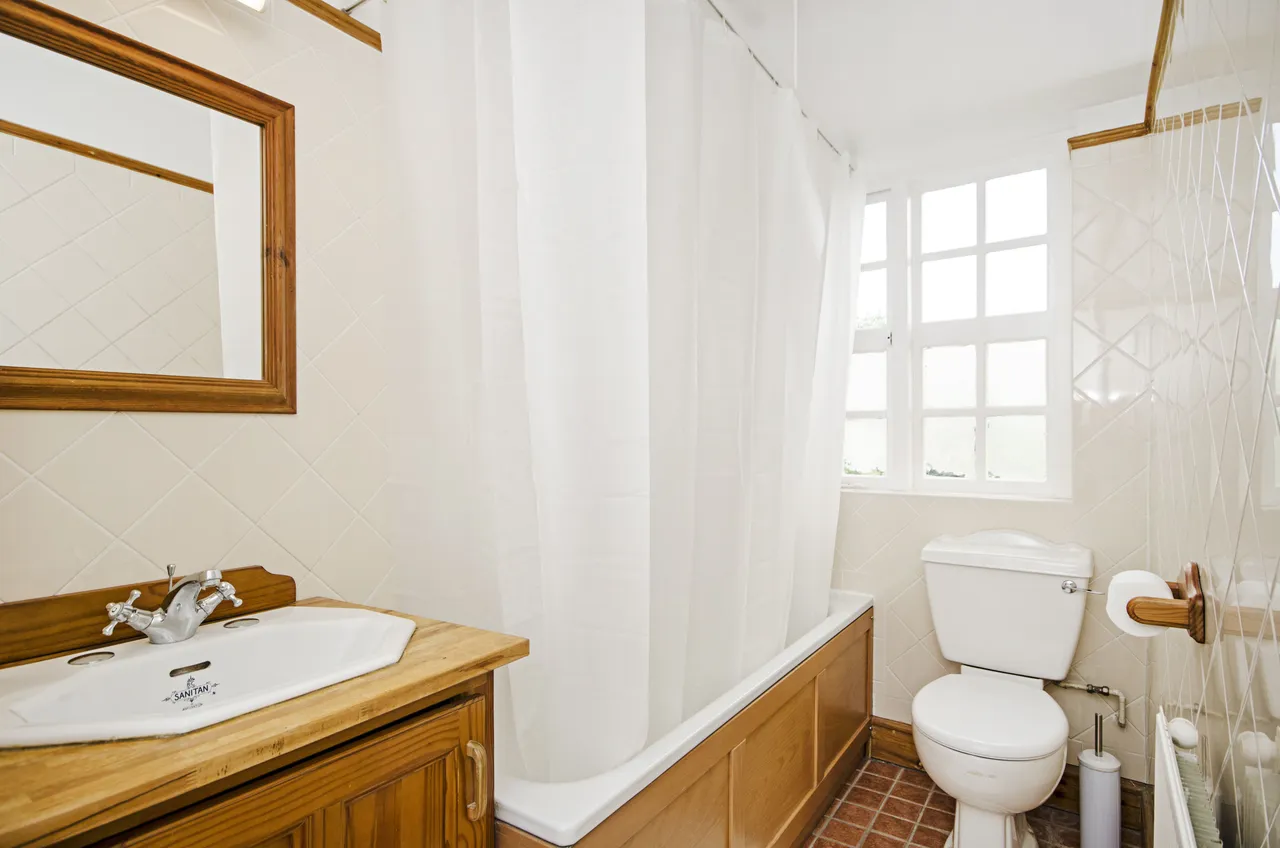 London, NW11, photo 7