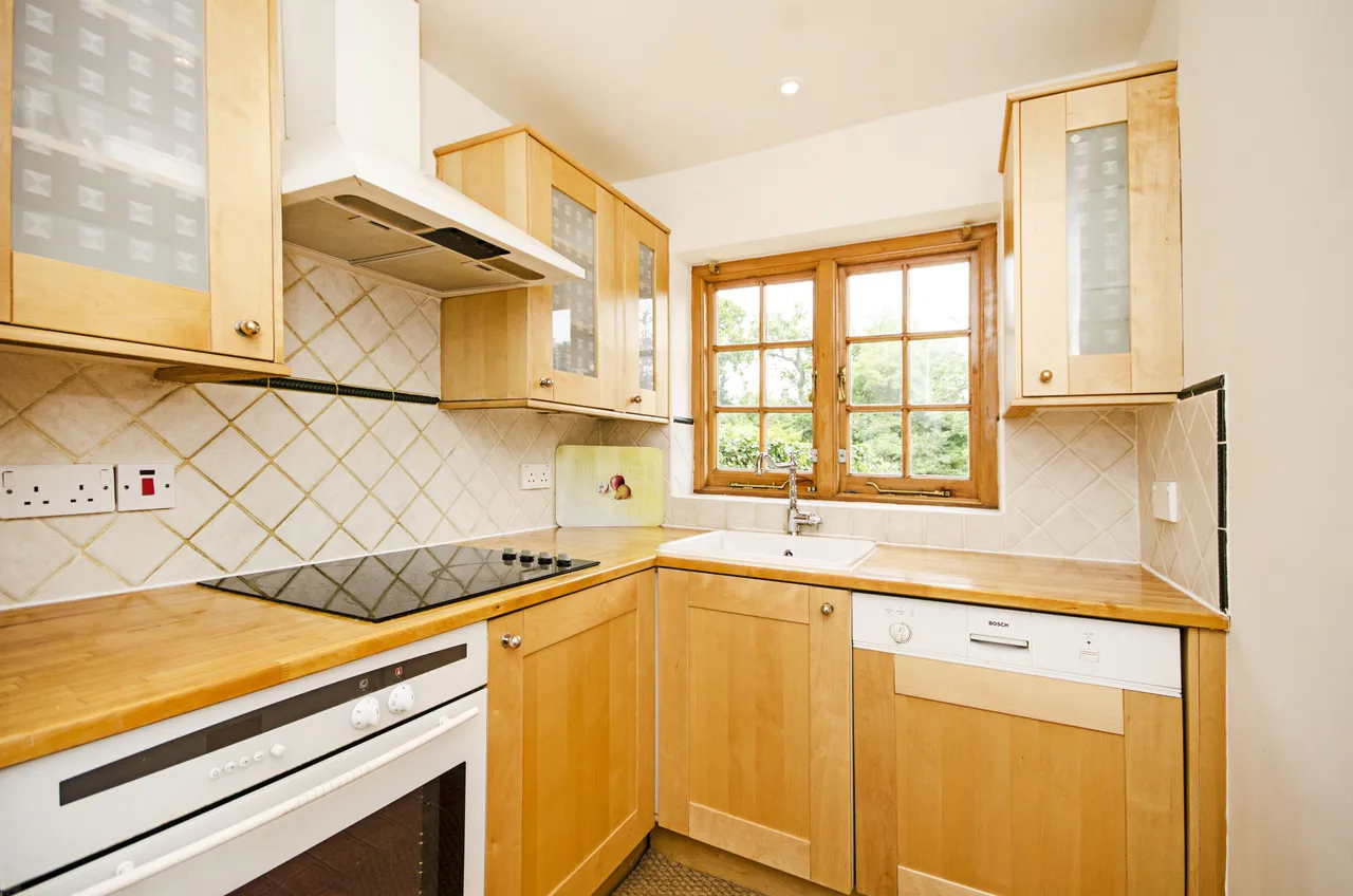 London, NW11, photo 3