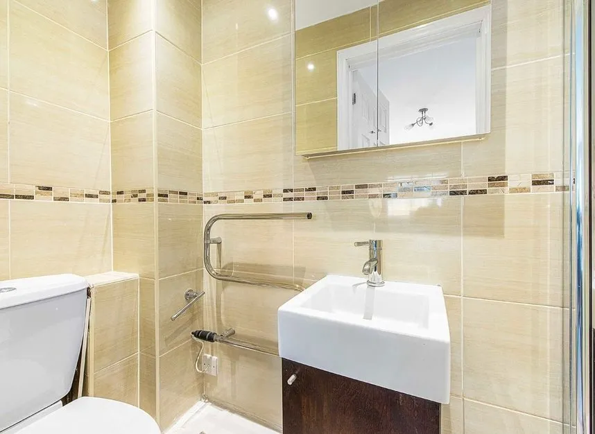 Halton Close, New Southgate, N11, photo 5