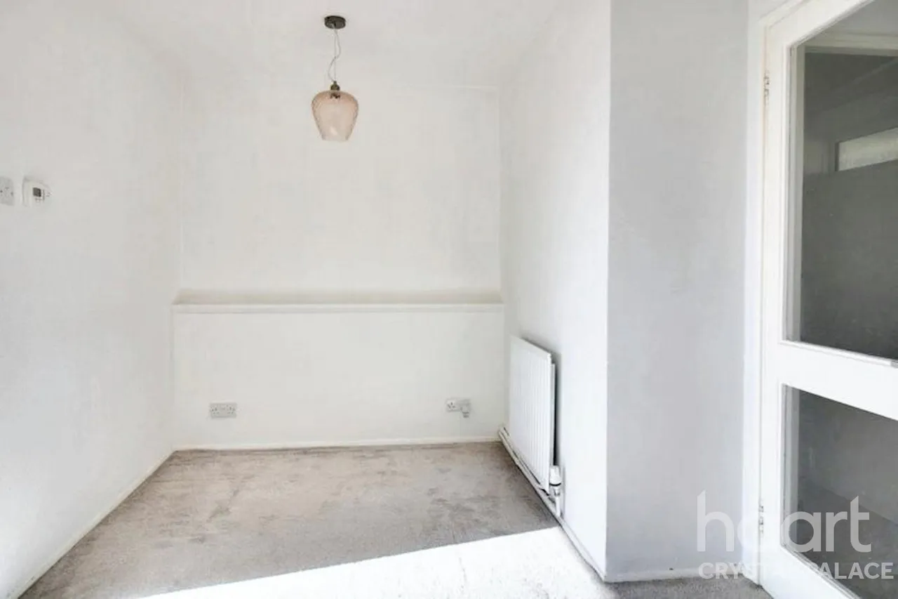 Menlo Gardens, London, SE19, photo 7