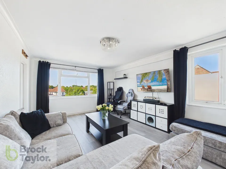 Stockwell Court, Haywards Heath, RH16, photo 5