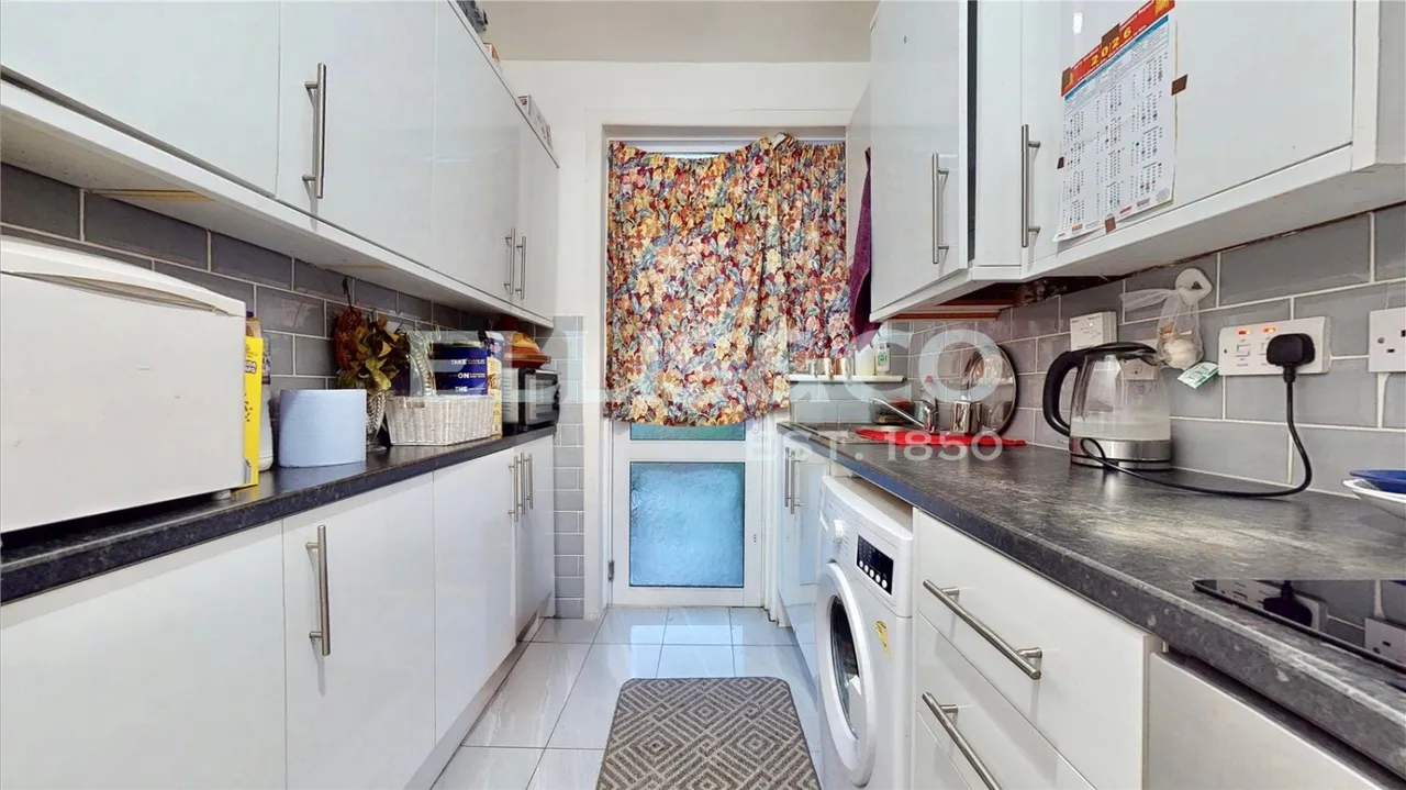 Dennis Avenue, Wembley, HA9, photo 5