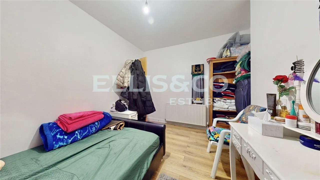 Dennis Avenue, Wembley, HA9, photo 4