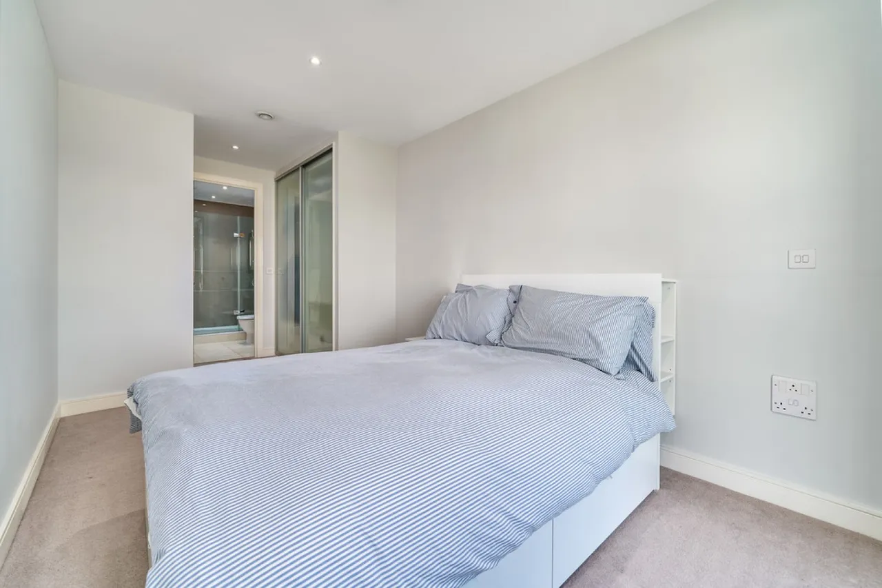 Spinnaker House, Battersea Reach, photo 3