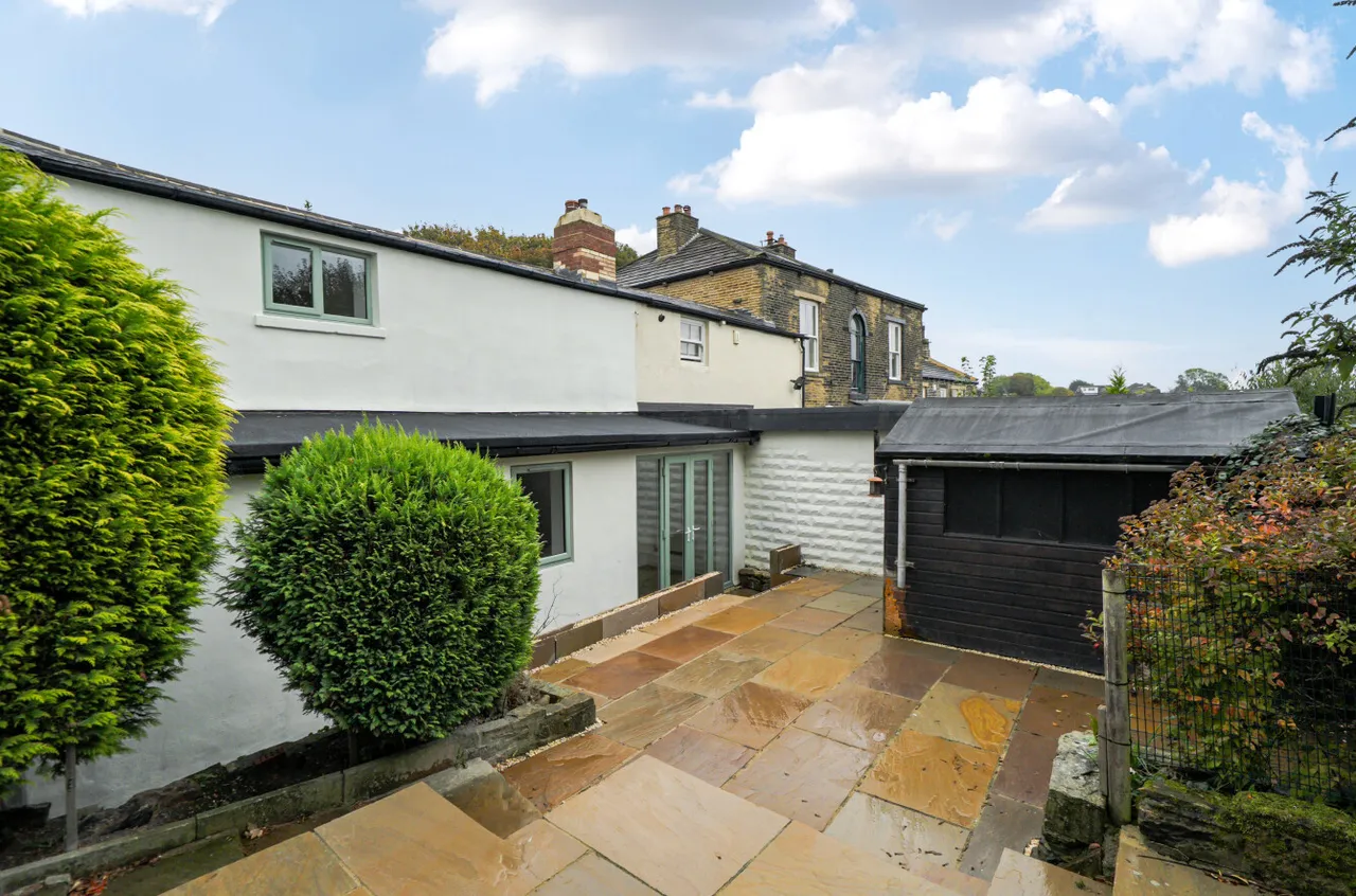 Smalewell Gardens, Pudsey, LS28, photo 19